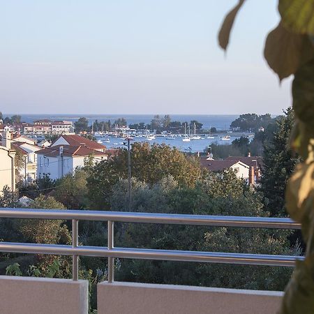 Apartments Ceja Near Sea Medulin Exterior photo